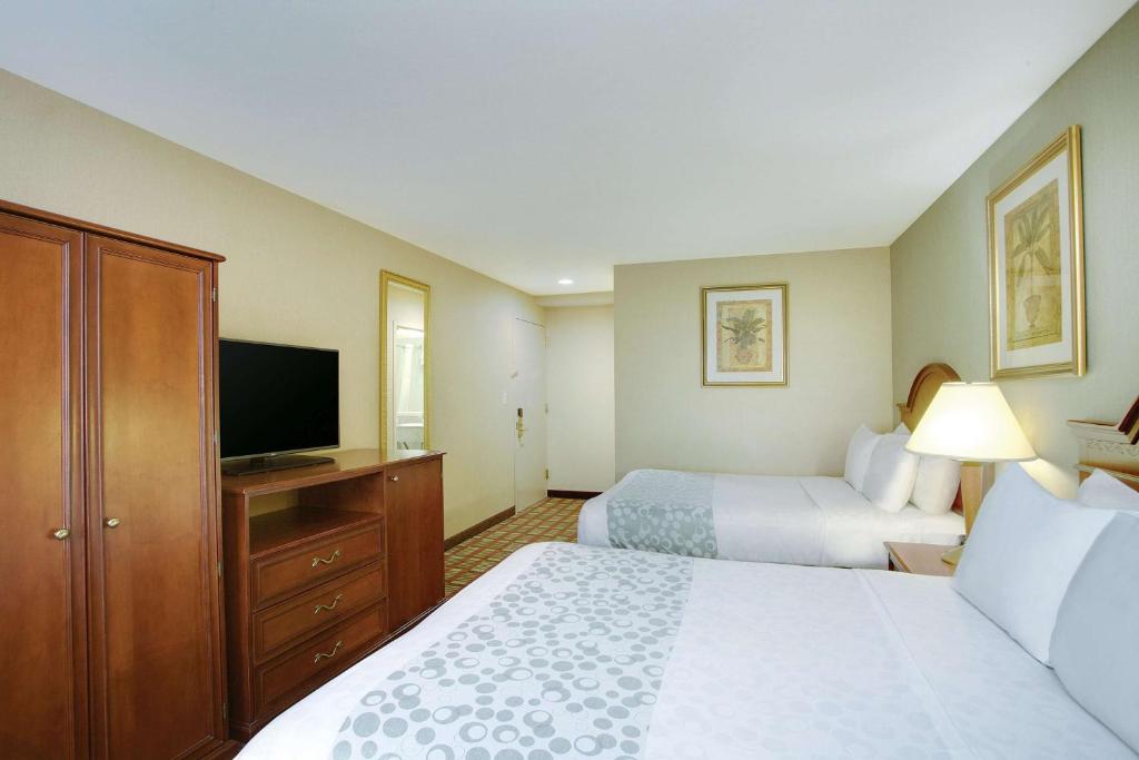 La Quinta Inn by Wyndham Queens (New York City) Main image 2